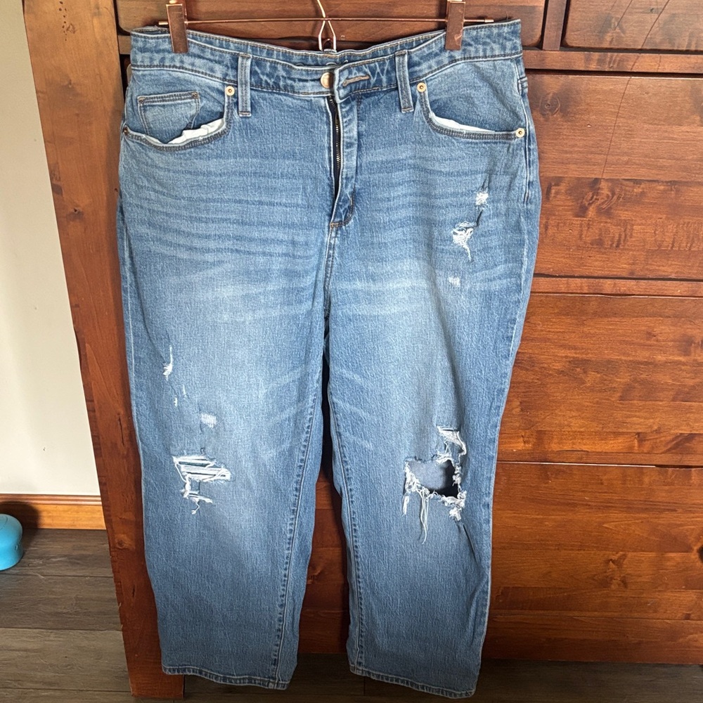 Universal Thread Light Blue Distressed Boyfriend Jeans